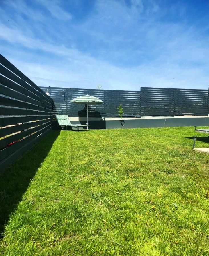 Adm Cozy Home - Entire Private House&Garden Tunari  Экстерьер фото